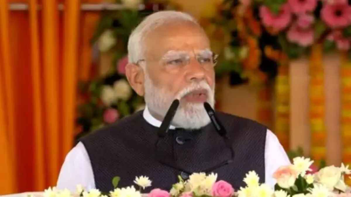 यूपी की ‘लाइफलाइन’ का आगाज: पीएम मोदी ने किया गंगा एक्सप्रेसवे का लोकार्पण, विपक्षी दलों पर जमकर बरसे PM Narendra Modi