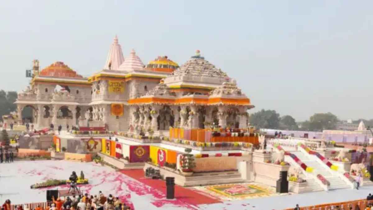 यूपी में ऐसा क्या हुआ कि टूट गए सारे रिकॉर्ड? 156 करोड़ लोगों ने किया रुख, बदल गई तस्वीर! UPTourism
