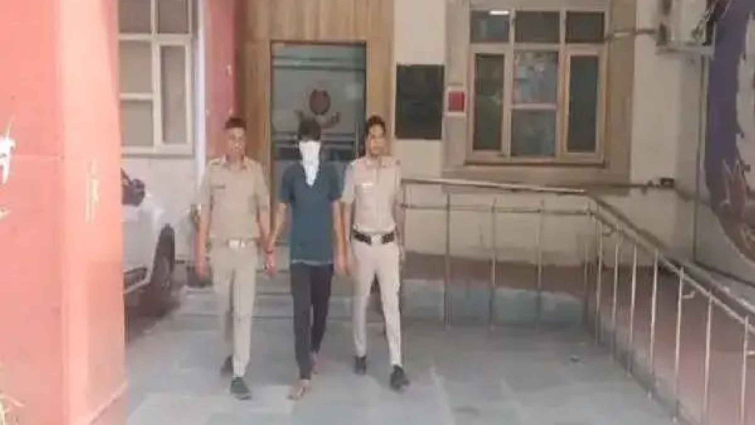 delhi crime  snatching in delhi