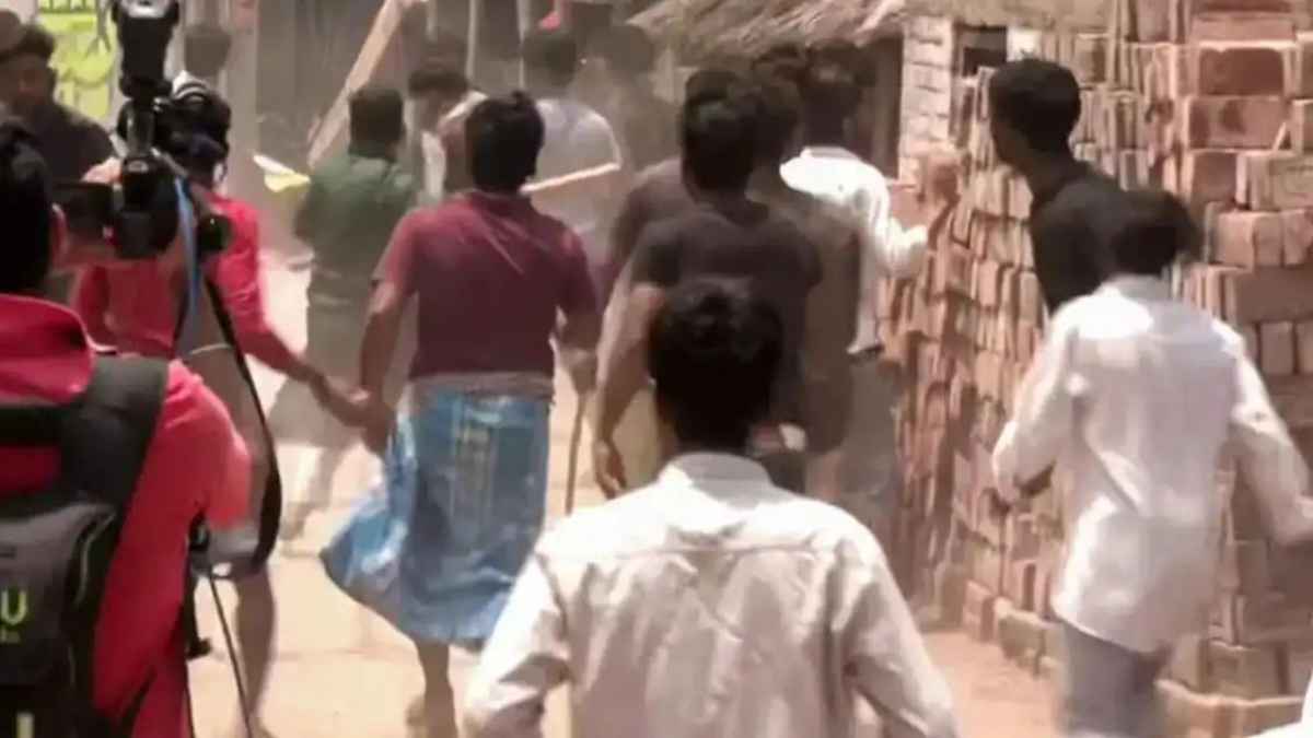 Bloody clash over flag hoisting in West Bengal