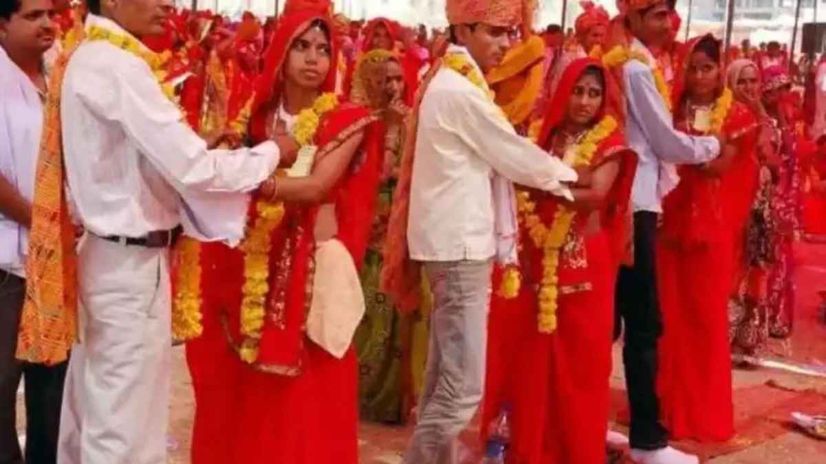 Chief Ministers Mass Marriage Scheme