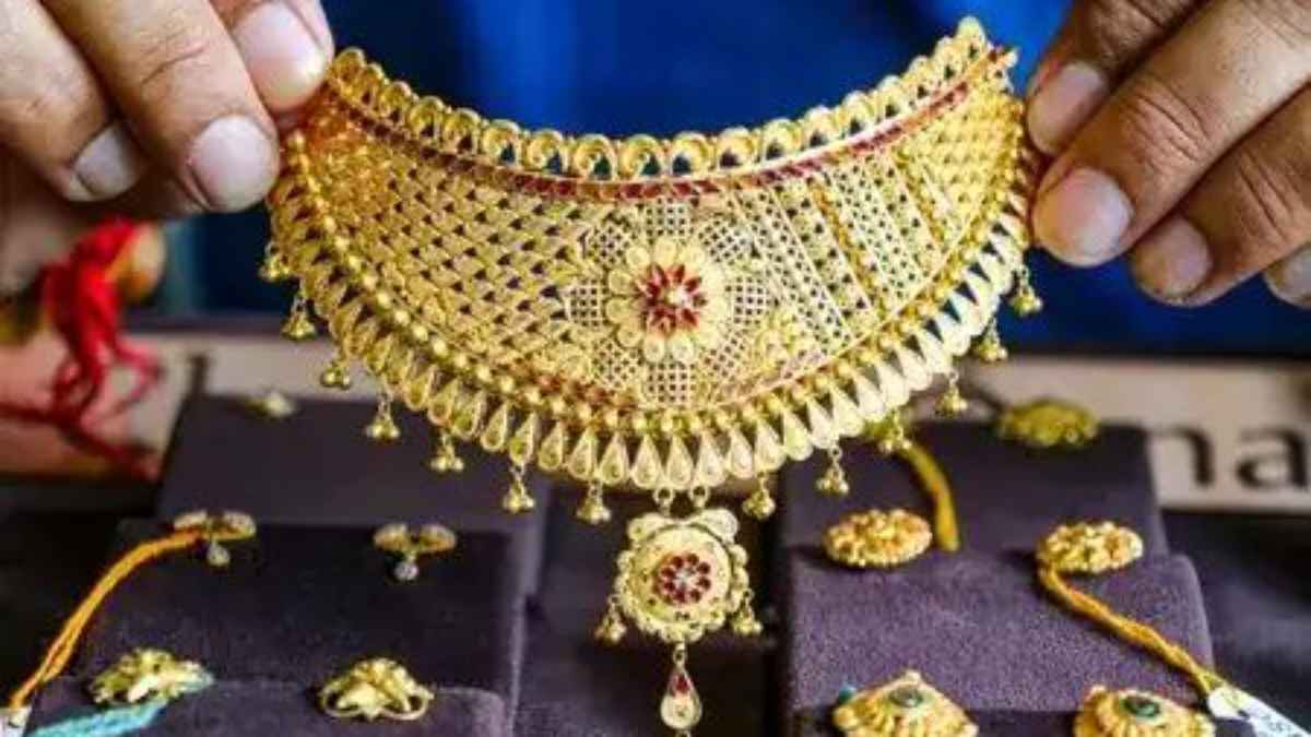 सोने पर कस्टम ड्यूटी में भारी इजाफा: 15% हुआ आयात शुल्क, कीमतों में आया जोरदार उछाल GoldMarket