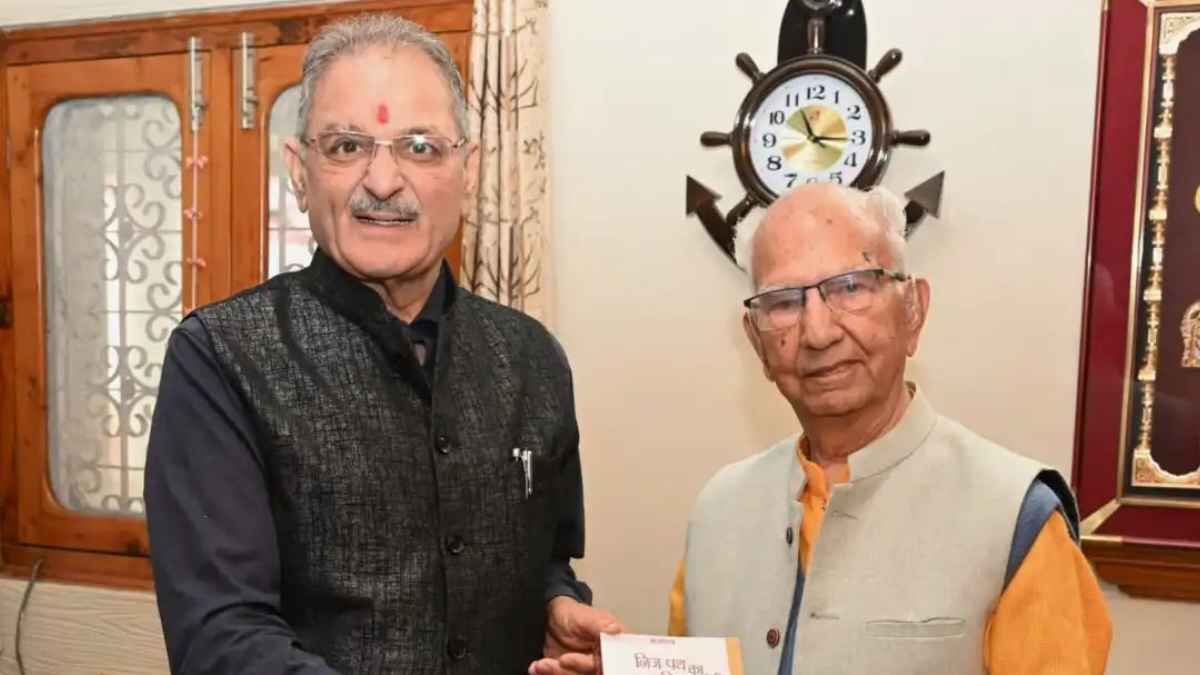 Governor and Shanta Kumar