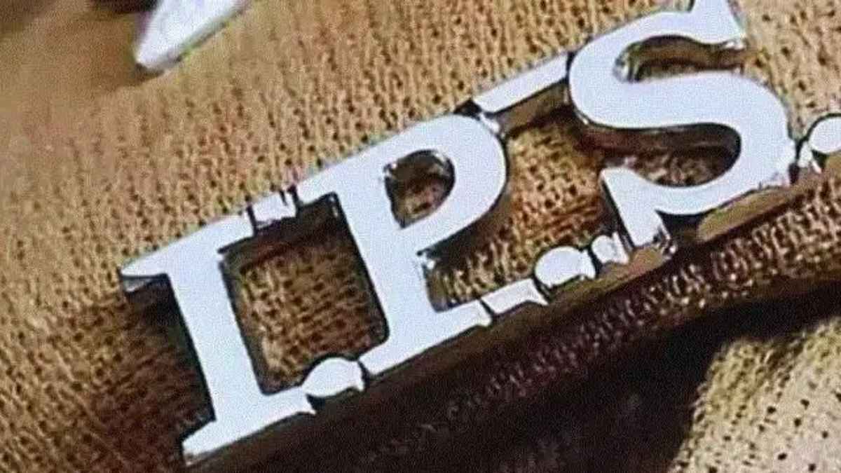 Bihar IPS Transfer: बिहार सरकार का पुलिस महकमे में बड़ा फेरबदल, 16 IPS अफसरों के बदले विभाग, विकास वैभव बने गया के IG IPS Transfer