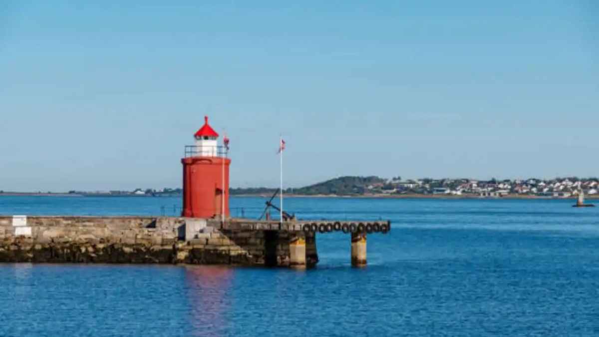 Lighthouse Job 