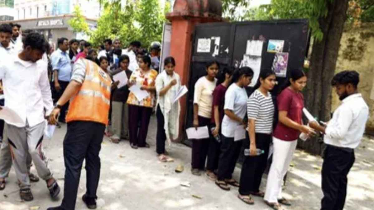 NEET UG 2026: क्या 24 लाख छात्रों का भविष्य हुआ बर्बाद? पेपर लीक के बाद परीक्षा रद्द, अब CBI करेगी जांच! NEET UG 2026