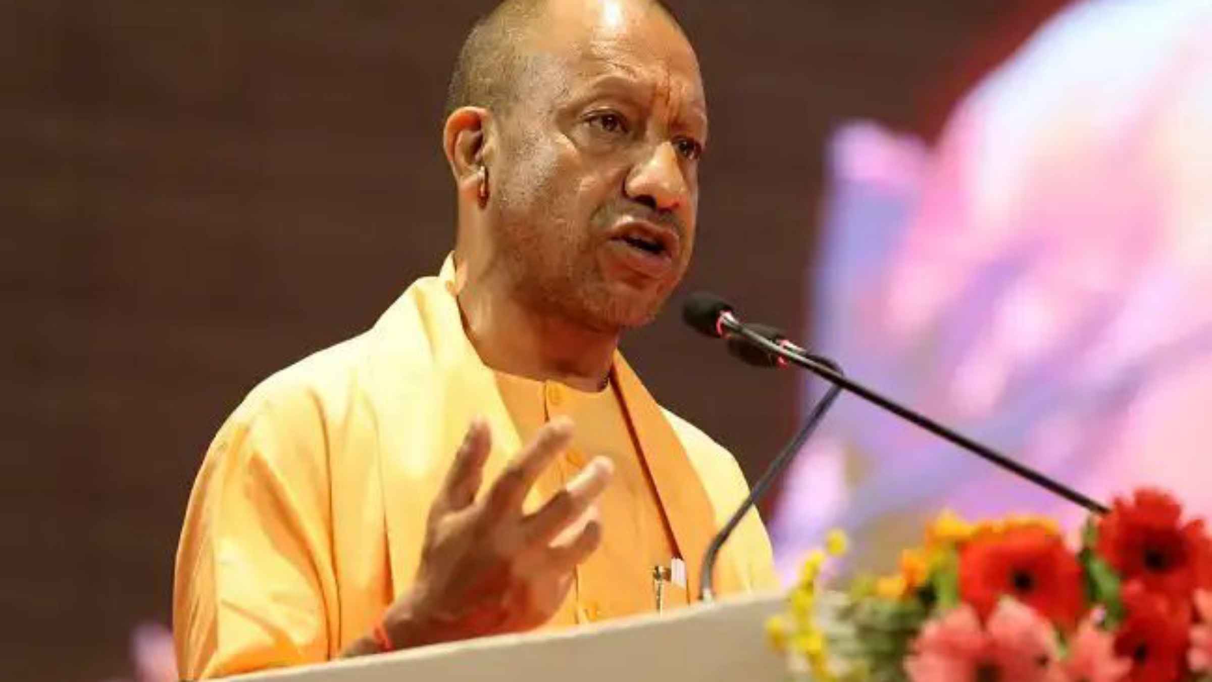 यूपी में बड़ा बदलाव: योगी आदित्यनाथ ने मंत्रियों के काफिले और फिजूलखर्ची पर चलाया चाबुक PosterMaker_04052026_115452