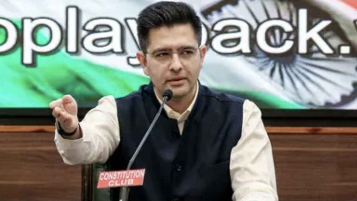 राघव चड्ढा से क्यों खफा हुई Gen Z? परिणीति से शादी और दल बदलने के बाद ऐसे गिर रहा ग्राफ Raghav Chadha