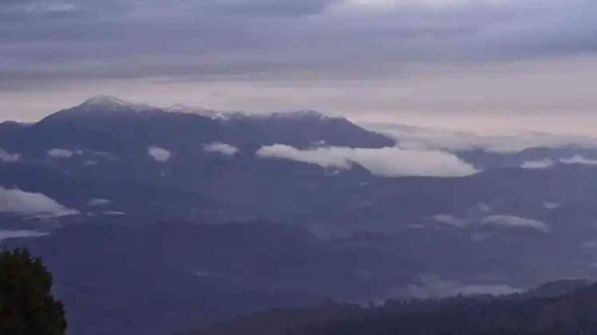 उत्तराखंड में मई में भी बर्फबारी और बारिश का दौर: ठंड ने तोड़ा रिकॉर्ड, पहाड़ों के लिए यलो अलर्ट जारी SnowfallInMay