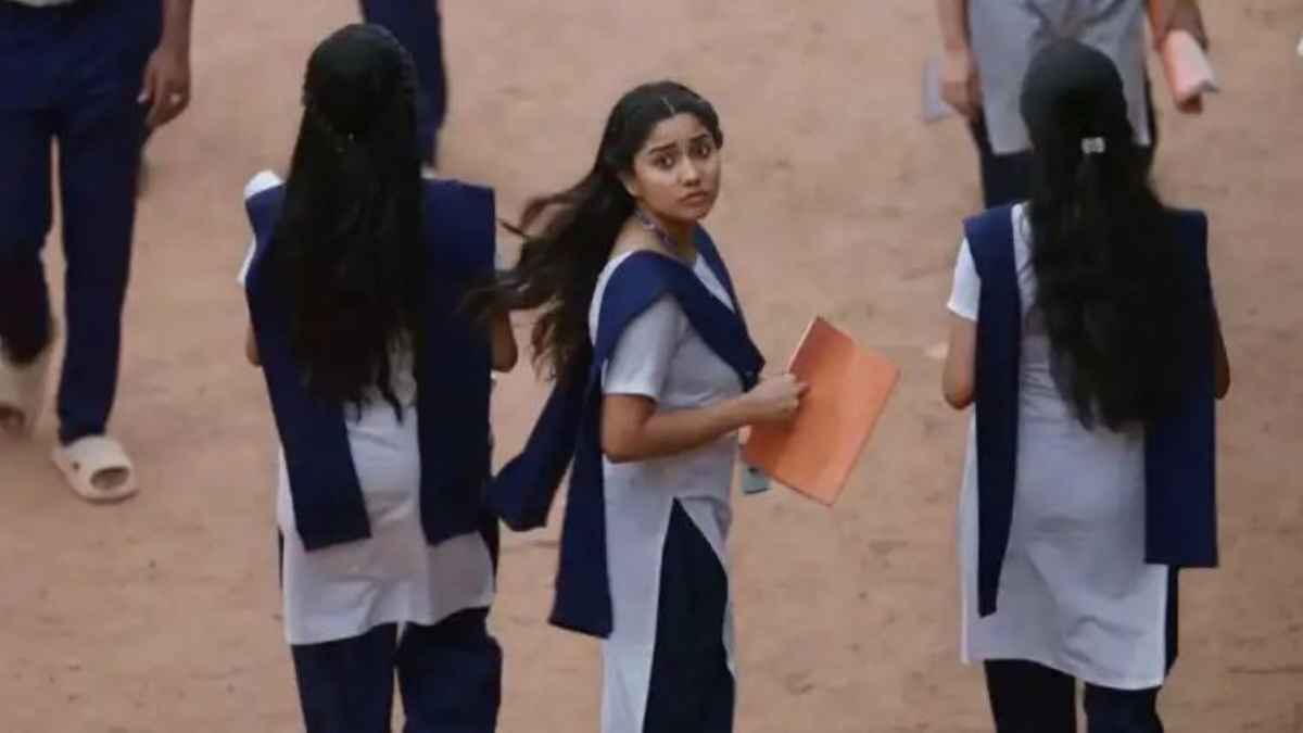 जियो हॉटस्टार पर नंबर-1 ट्रेंड कर रही है ‘वाझा 2’, ओटीटी पर आते ही मचाया धमाल Vaazha2