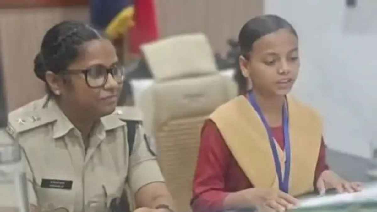 बगहा: कस्तूरबा विद्यालय की छात्रा अमृता बनीं ‘एक दिन की एसपी’, प्रभारी एसपी ने पेश की अनूठी मिसाल WomenEmpowerment