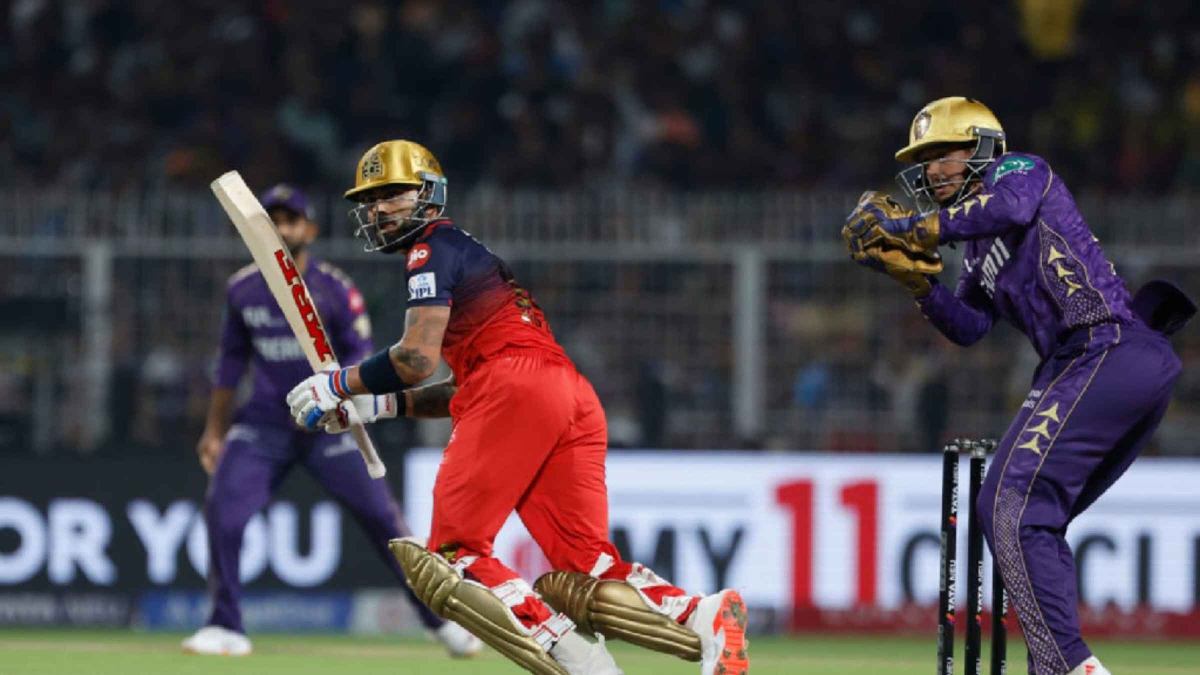 RCB का 5 करोड़ वाला ‘खूंखार’ गेंदबाज बेंच पर बैठा खा रहा हवा, ट्रक ड्राइवर के बेटे को कब मिलेगा मौका? ipl 2026 rcb